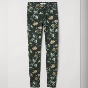 H&M Women's green floral skinny jeans size 12